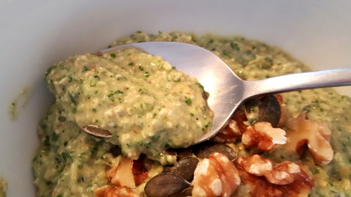 Kale oat bowl 4