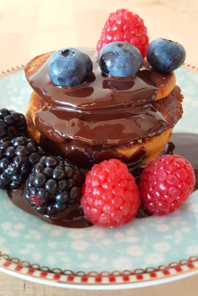 pancakes-12-choc-sauce