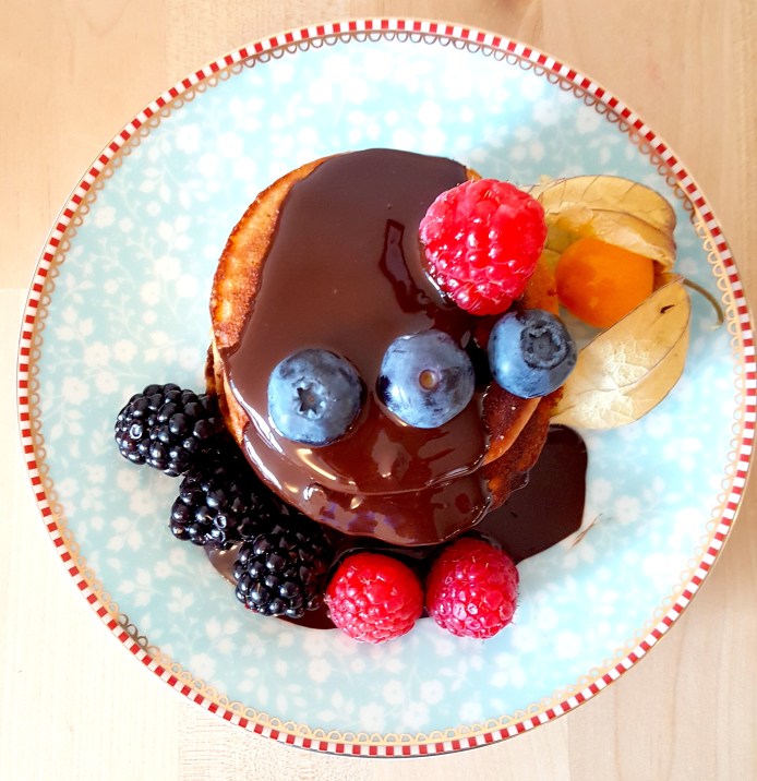 pancakes-9-with-choc-sauce