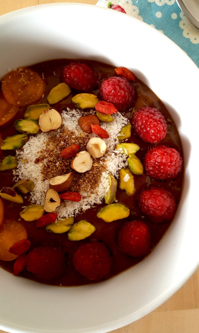 Cacao wheatgrass smoothie bowl 10 low res