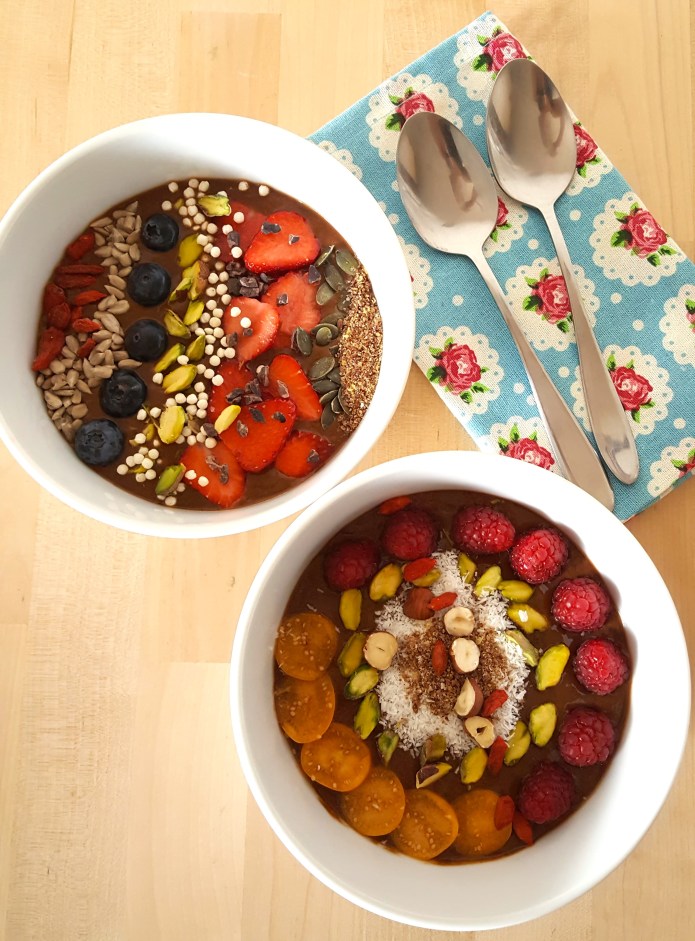 Cacao wheatgrass smoothie bowl 35