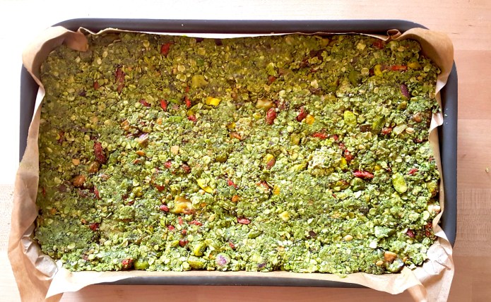 Green tea oat bar prep 1