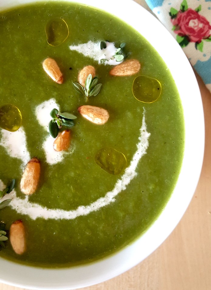 Pea and kale soup 4