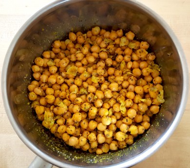 Turmeric chick peas prep 2