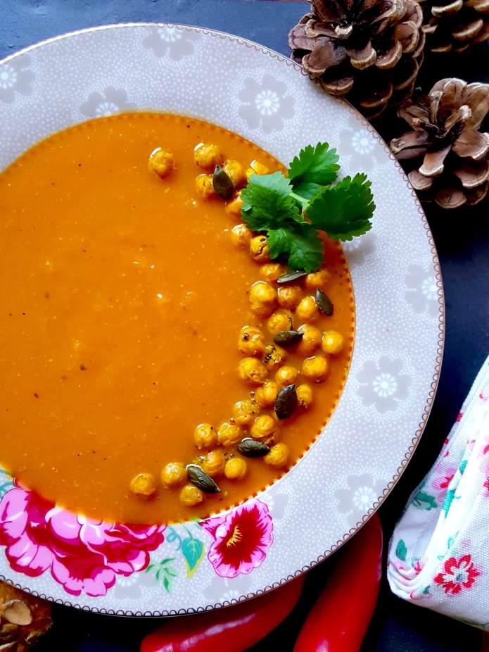 Curried carrot soup 12