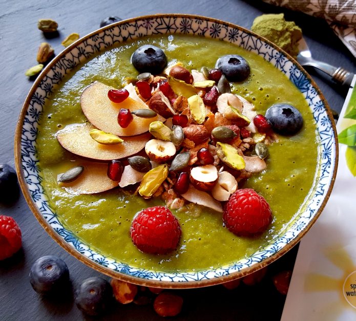 Pineapple orange smoothie 21