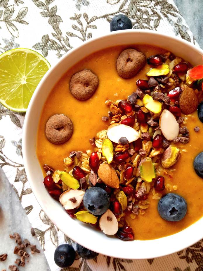 Orange pepper smoothie bowl 7