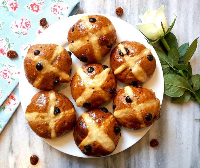 Hot cross buns 30