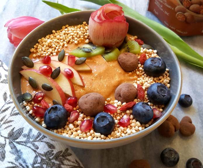 Orange apple smoothie 13