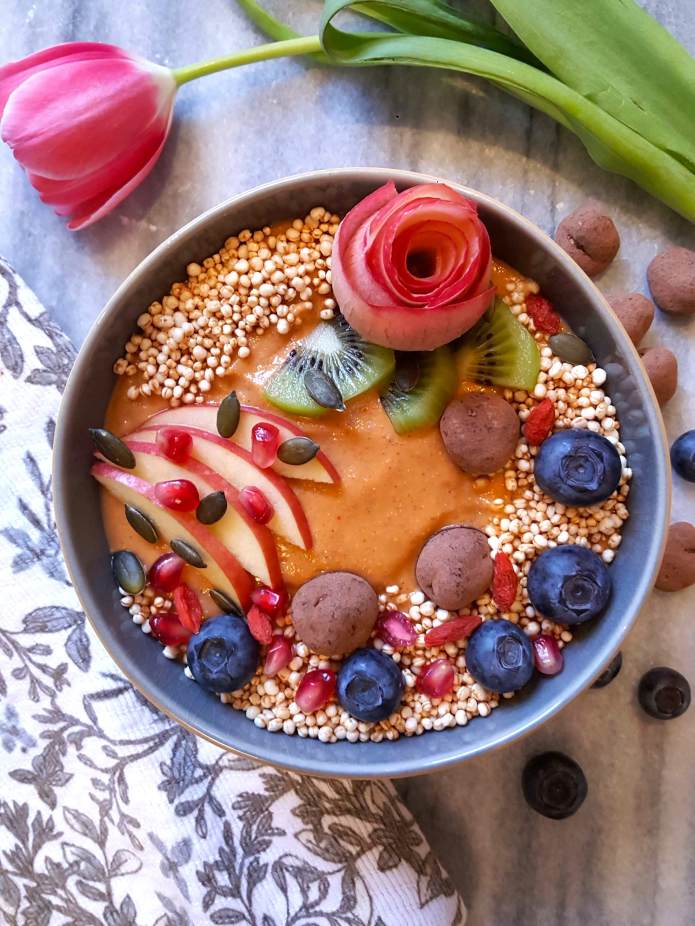 Orange apple smoothie 17