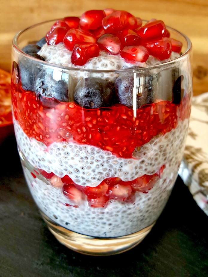 Acai pomegranate chia